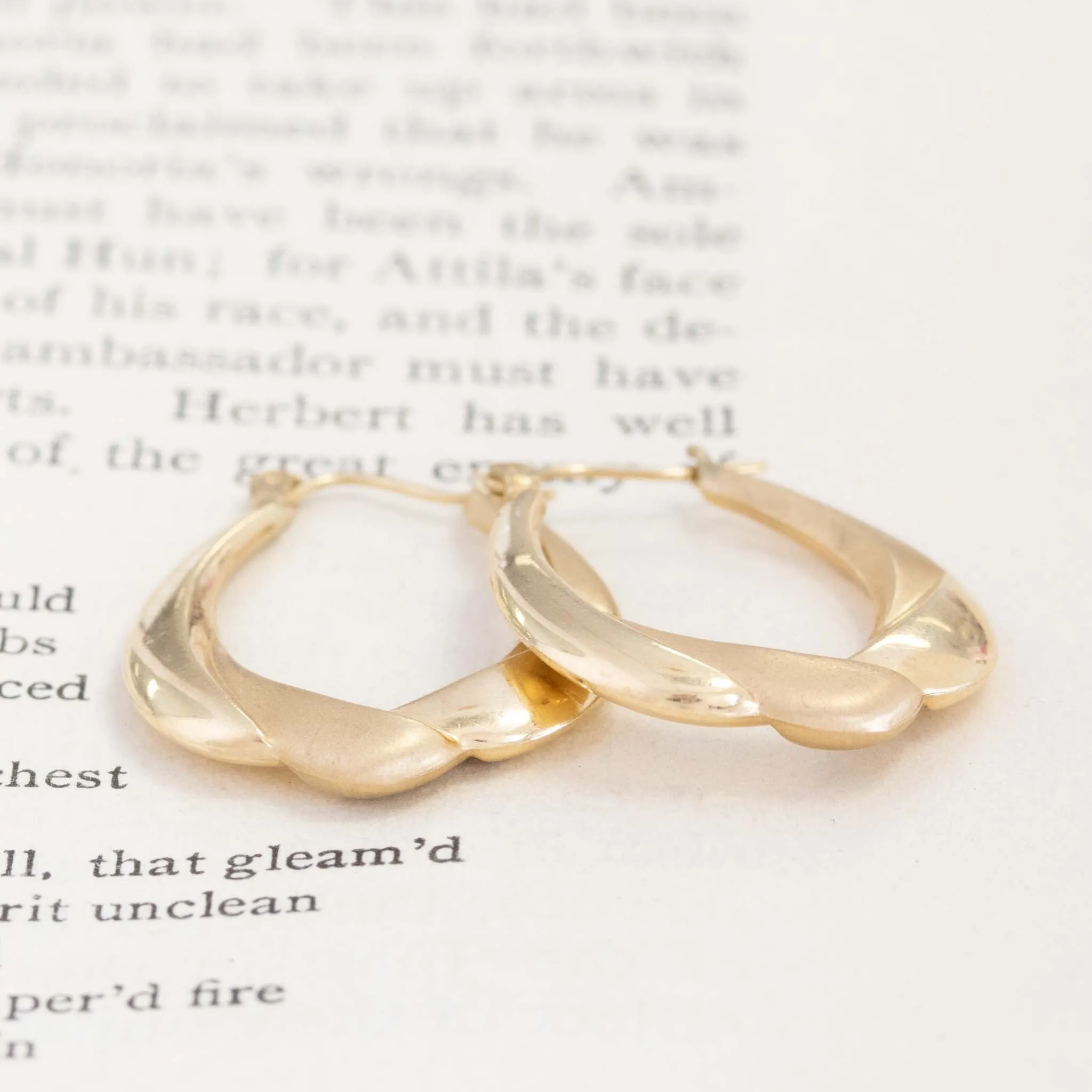 Vintage Scalloped Drop Hoop Earrings