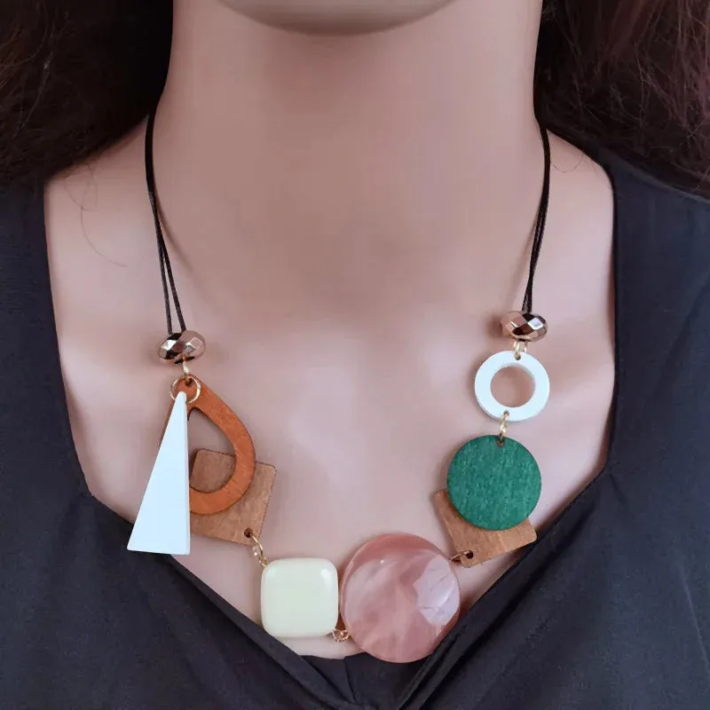 Vintage Wooden Geometric Pendant Necklace with Collar Handmade Ethnic Statement Bib Necklaces for Women Neck