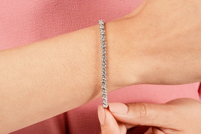 Wavy Hood Link Lab-Grown Diamond Tennis Bracelet with 4.08 ct.(finished) 3mm