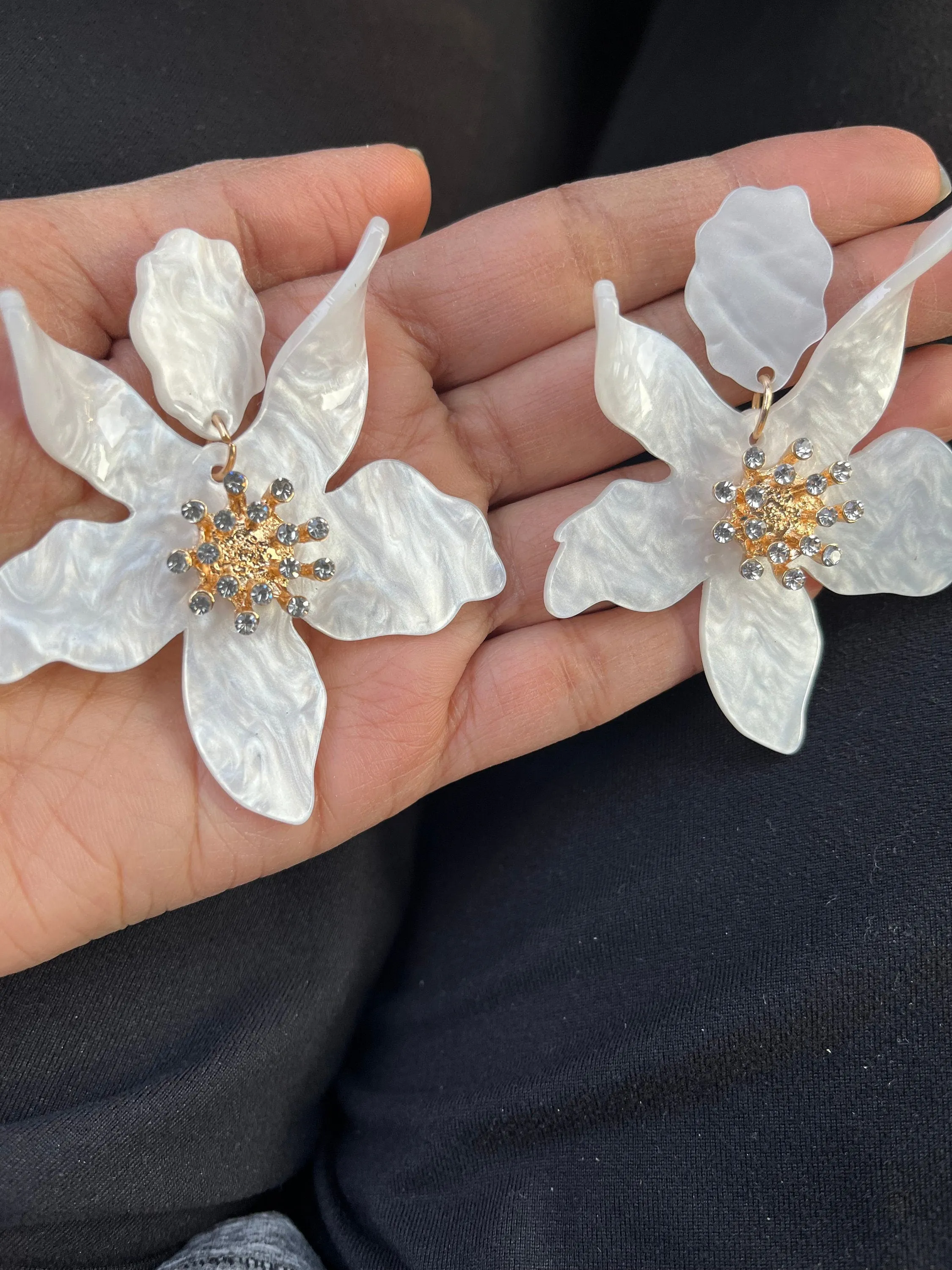White flower earrings , huge white feathered earrings , large Snow White earrings , white earrings , big long white earrings acrylic floral